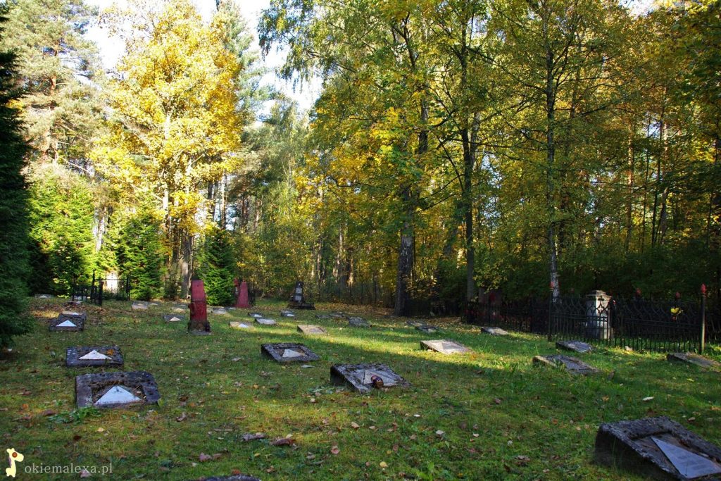CMENTARZ Z PEPESZĄ, borne sulinowo