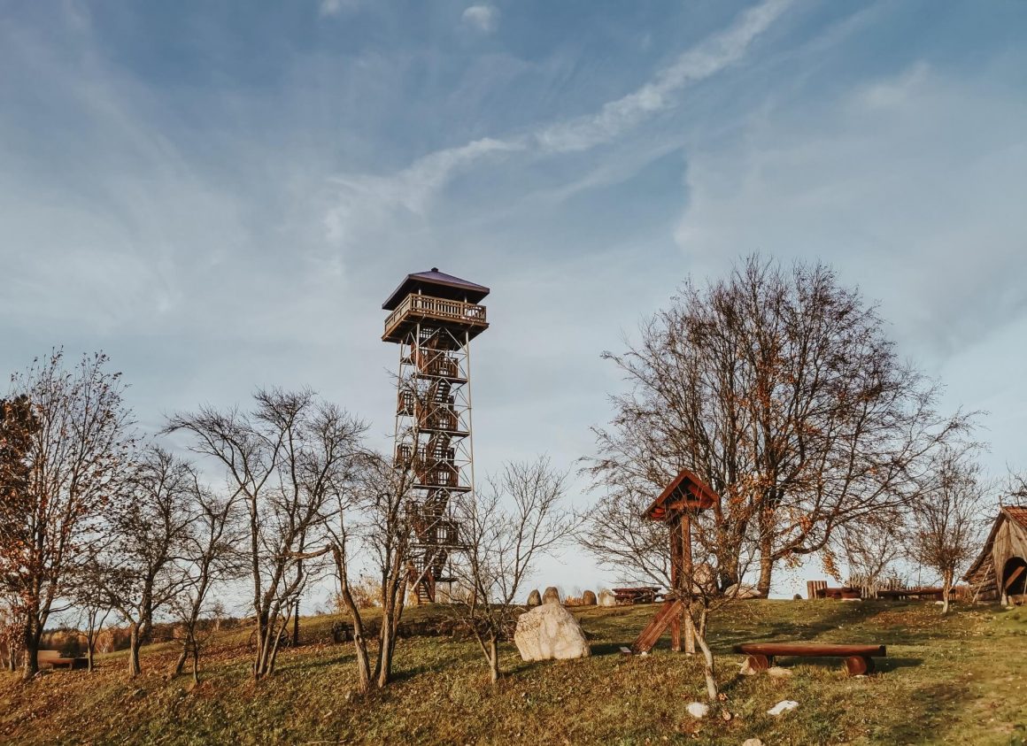 wieża widokowa na Górze Lemana
