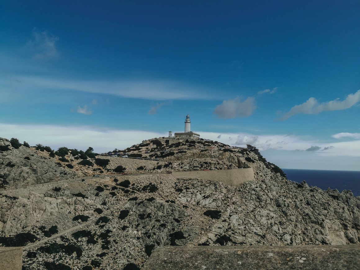 Latarnia na półwyspie Cap de Formentor.